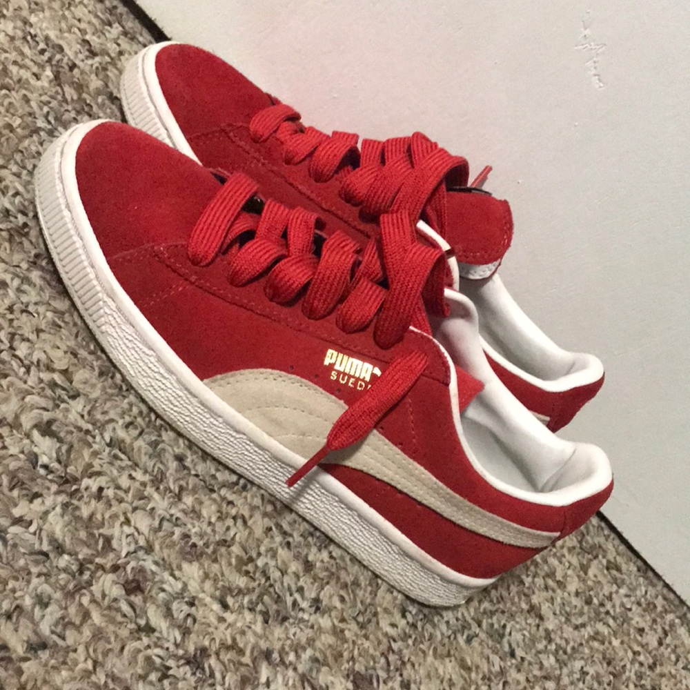 Red suede classic Women’s Pumas